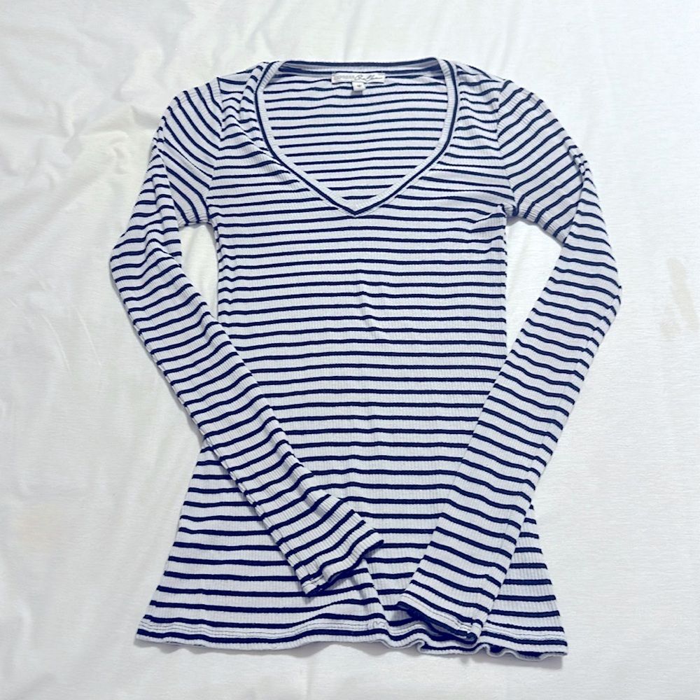 Express - L/S V Neck Black & White Striped Top - Extra Small